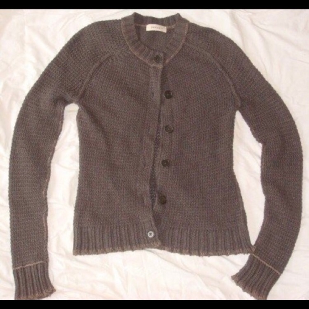 ISO Bella Swan Twilight Saga clothes - Picture 8 of 11